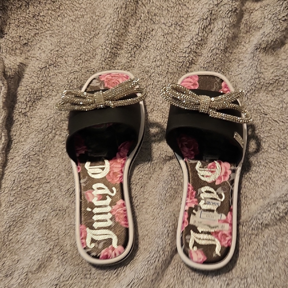 Juicy Couture Black Sandals with Beaded Bow